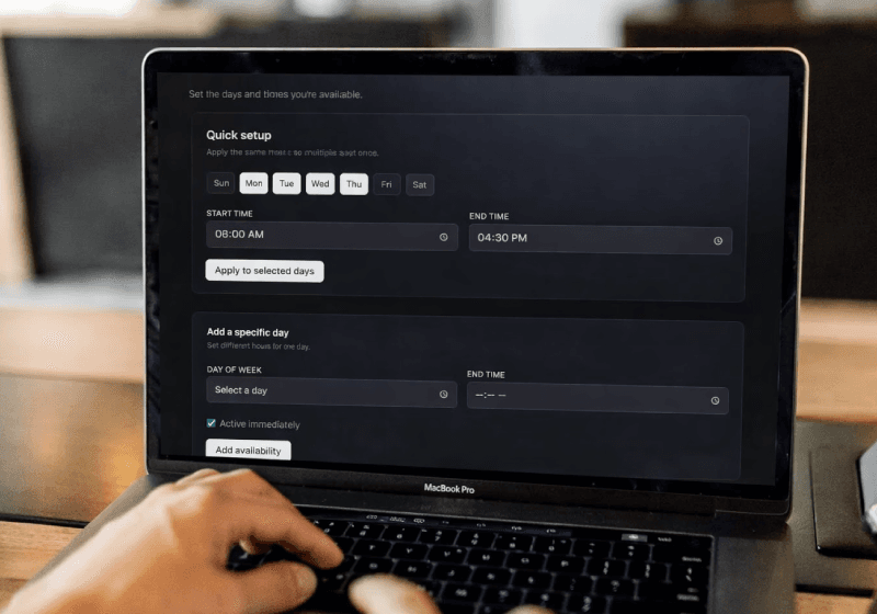Weekly schedule with time slots selected